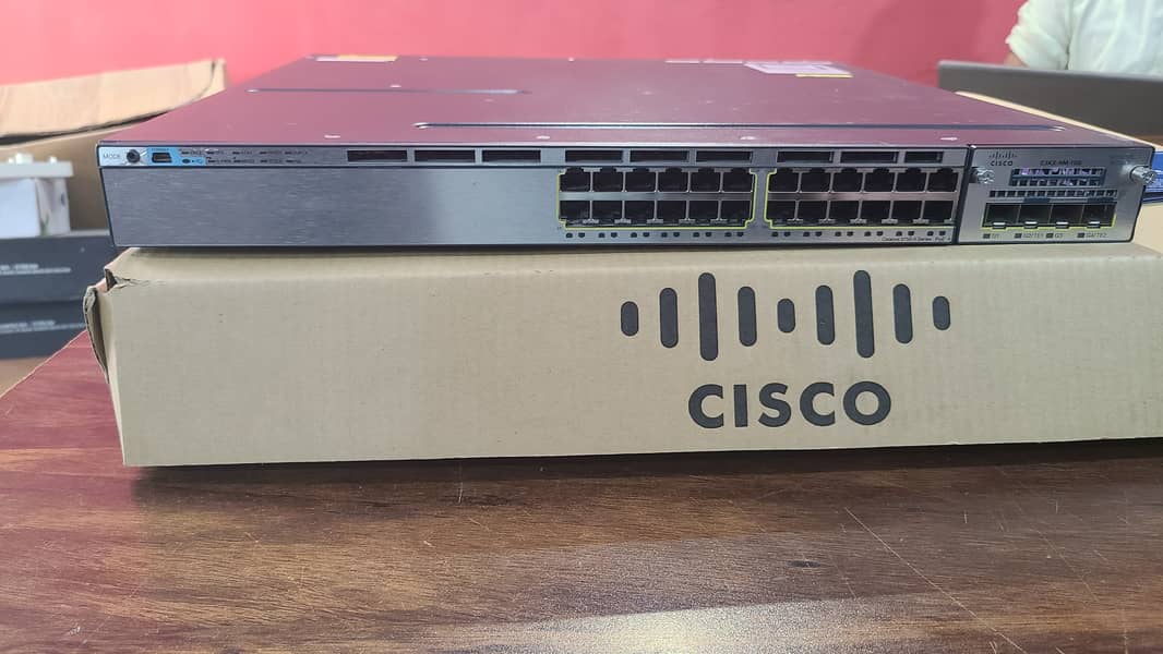 Cisco Catalyst 3750-X 24-Port Gigabit + 10G PoE Switch (With Box) 1