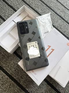 Xiaomi 11T 8/256 GB in mint condition.