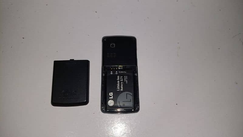 LG KG 276 phone slightly used weak battery 1