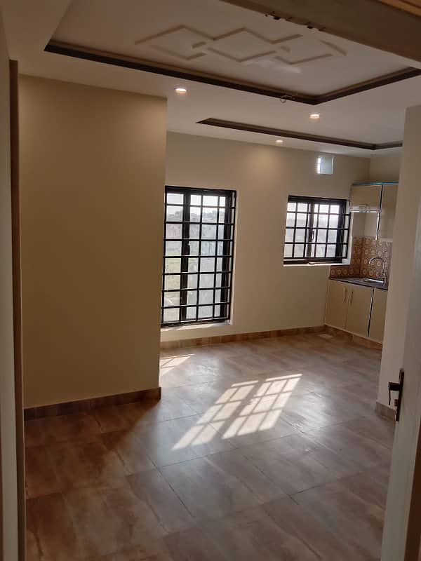 1BED APaRTMENT IS AVAILABLE FOR SALE IN NEW LAHORE CITY NEAR TO BAHRIA TOWN LAHORE 2