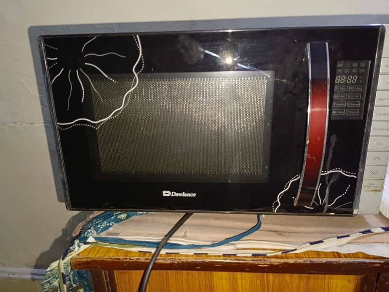 Dawlance Microwave like new 0