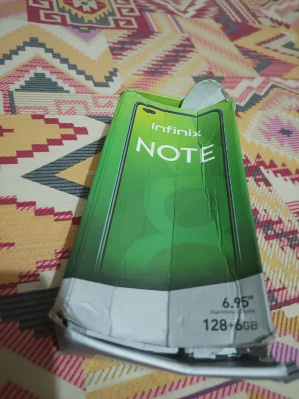 INFINIX NOTE 8 WITH BOX 6/128 7