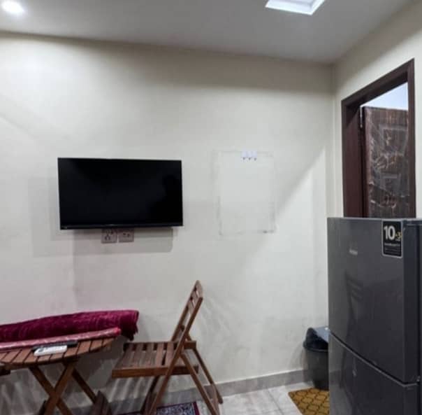 Studio Fully Furnished Flat Available For Rent In Sector E Quaid Black Bahria Town Lahore 7