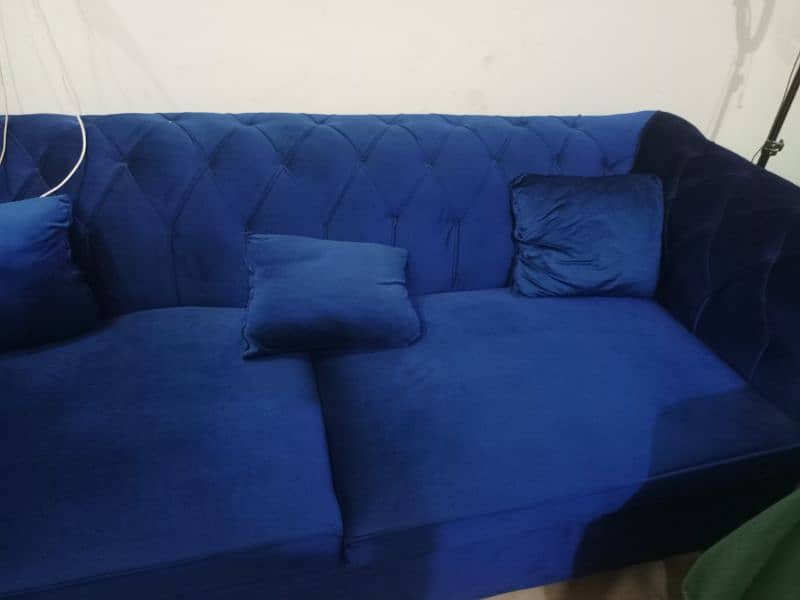 5 seater sofa set new. . one week use 7