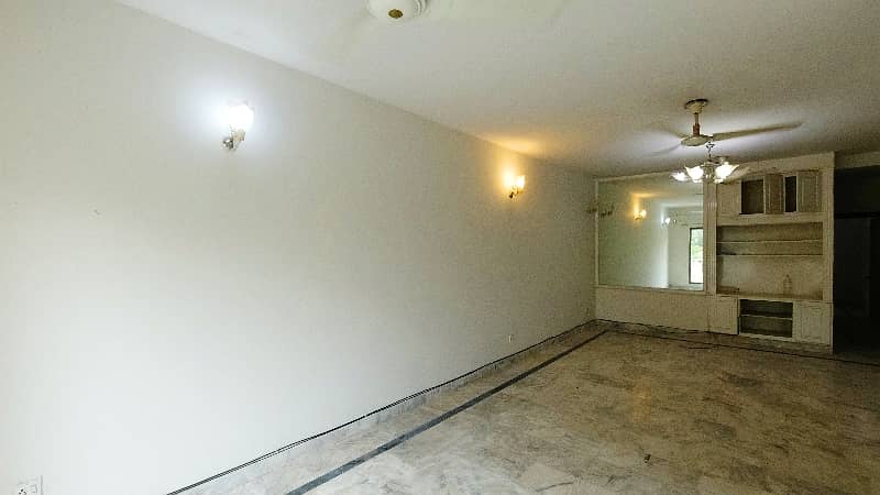 7 MARLA FIRST FLOOR FLAT FOR SALE IN REHMAN GARDENS NEAR DHA PHASE 1 LAHORE 4