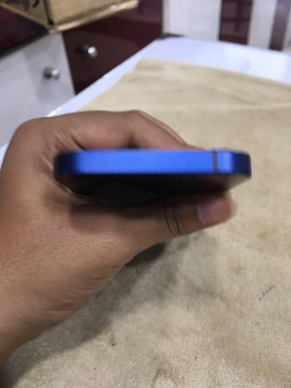 iphone 12 Mini 4