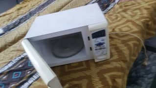 Microwave Oven 0