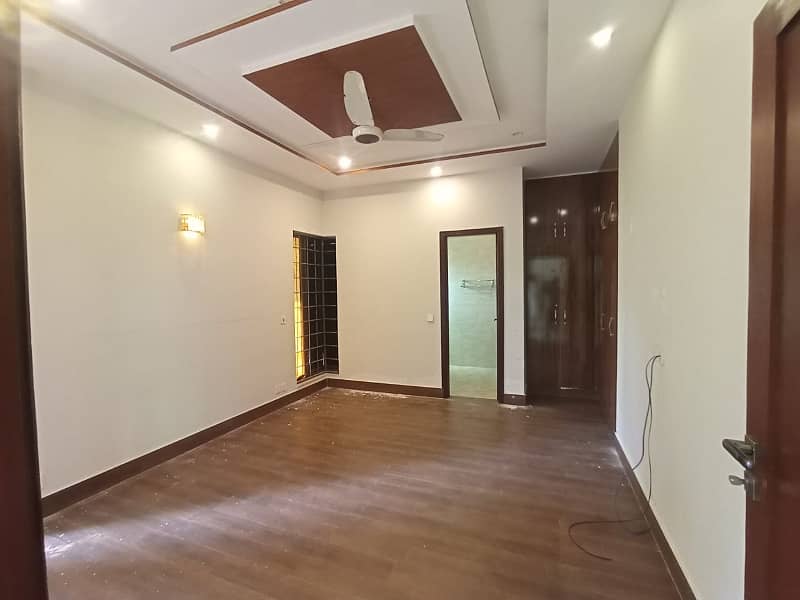 1 KANAL GOOD LOCATION DOUBLE UNIT HOUSE FOR RENT IN SUI GAS SOCIETY PHASE 1 13