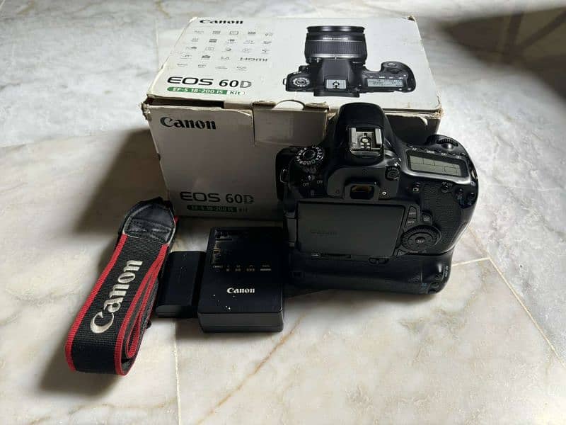 canon 60d body 5