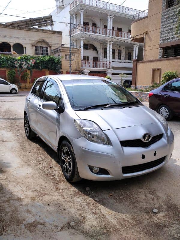 Toyota Vitz 2010 / 2013 full original 3