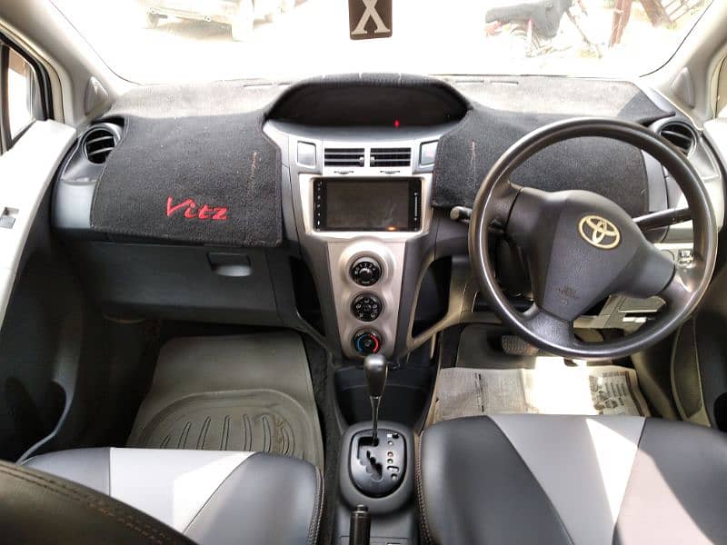 Toyota Vitz 2010 / 2013 full original 12