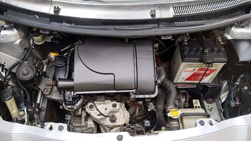 Toyota Vitz 2010 / 2013 full original 15