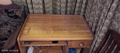 Used Computer Table