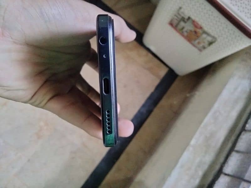 Tecno spark 10c 4+4/128 condition 10/10 2