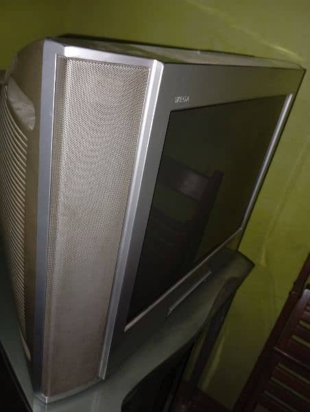 Sony Wega Original Tv for urgent sale . . . 4