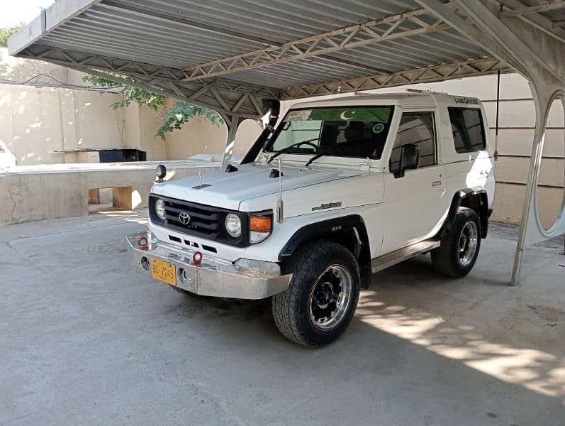 Toyota Land Cruiser 1989 Automatic 1