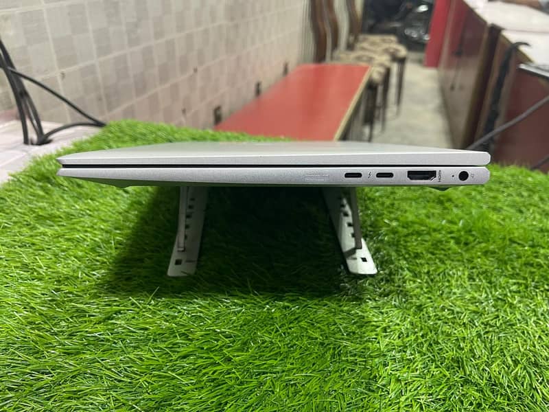 HP Elitebook 840 G7 , (0322-8832611) 6