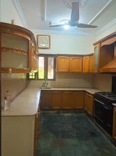 3 bedroom attach washroom upper portion for rent Mala demand 80000 0