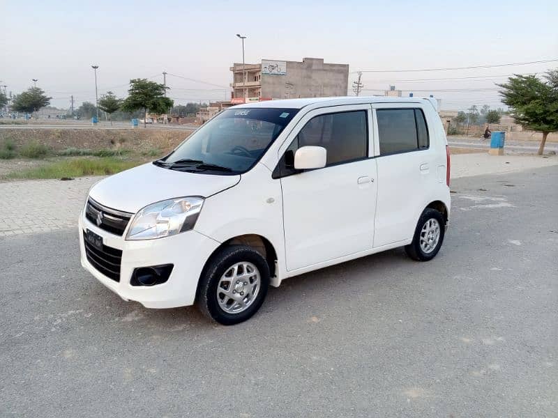 Suzuki Wagon R 2018 3