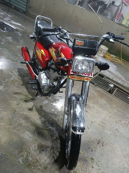 2021 model honda 125 in good condition 3