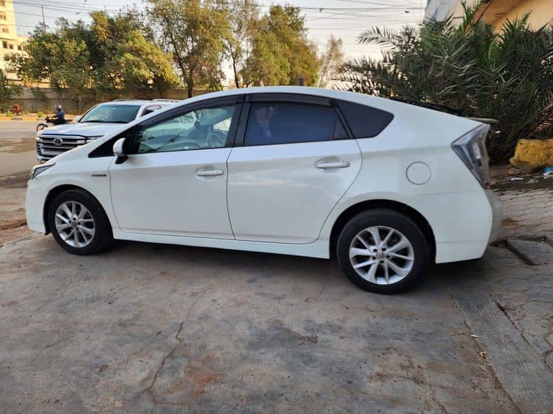 Toyota Prius 2011 11