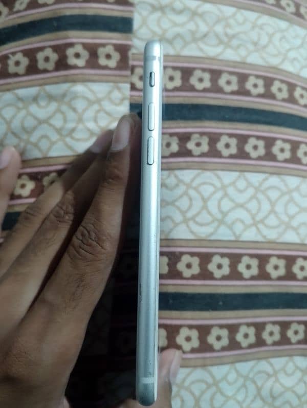 IPHONE 8 NON PTA ALL OKEY URGENT SELL 3