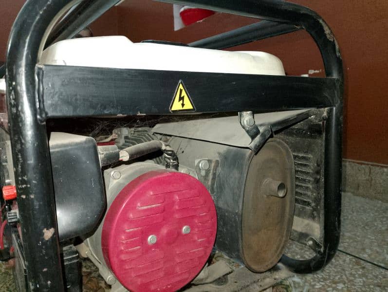 assalamualaik Honda ka generator ha PD 4000 KV 4