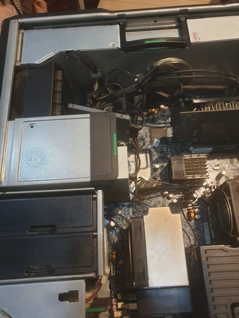 HP Z600 Workstation PC  Xeon(R) 6