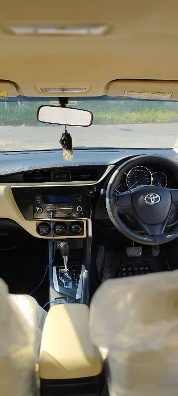 Toyota Corolla XLI automatic 2019 5