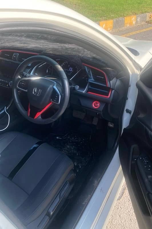 Honda Civic Oriel 2018 5