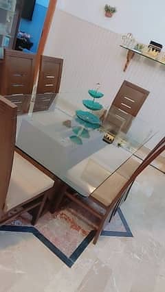 Dinning Table With 6 Chairs