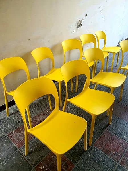 12 Plastic Fiber Chairs for Sale 2