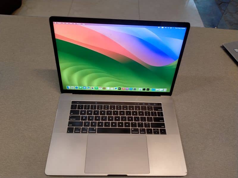 MacBook pro 2017 model 2