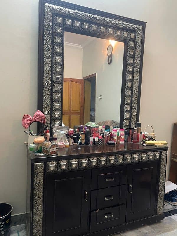 Dressing Table for Sale 1