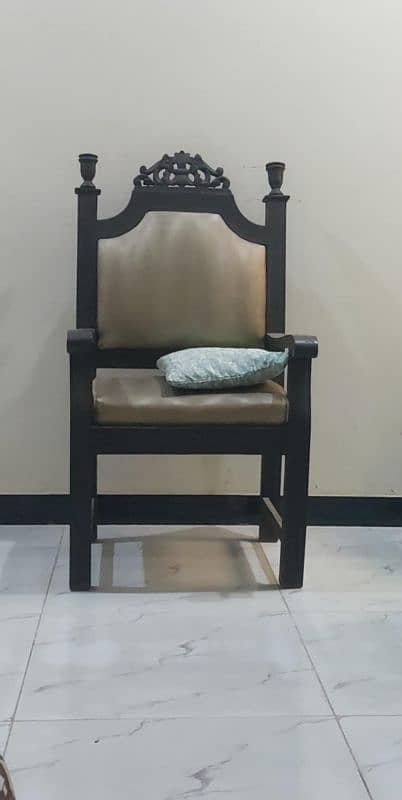 2 bedroom chairs for sale 0