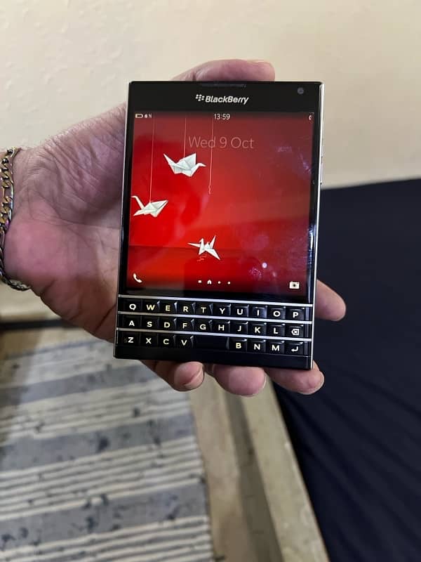 Blacberry Passport Black Edition 7