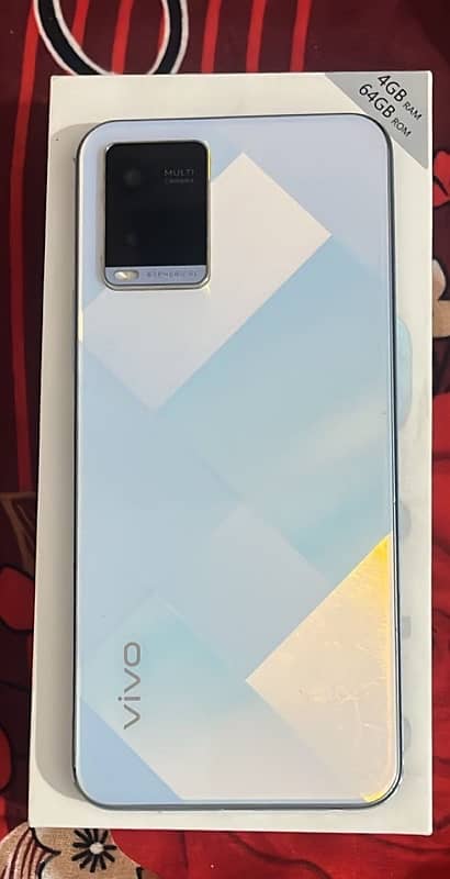 Vivo Y21 Siraf Box Open With Orignal charger + Good condition 3