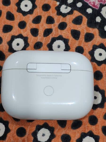 Apple air pod pro 1 like new orignal 100 % 2