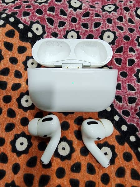 Apple air pod pro 1 like new orignal 100 % 4