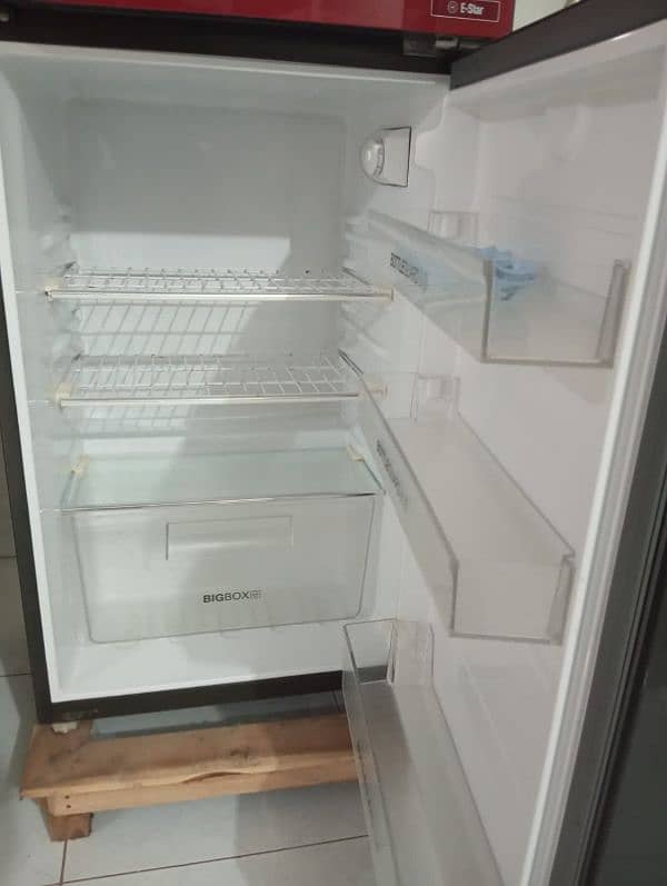 haier glass door fridge 3