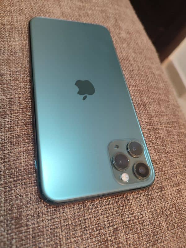 iphone 11 pro max 1