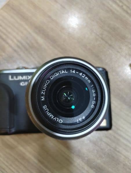 Panasonic GF6 mirrorless camera in Good condition 0