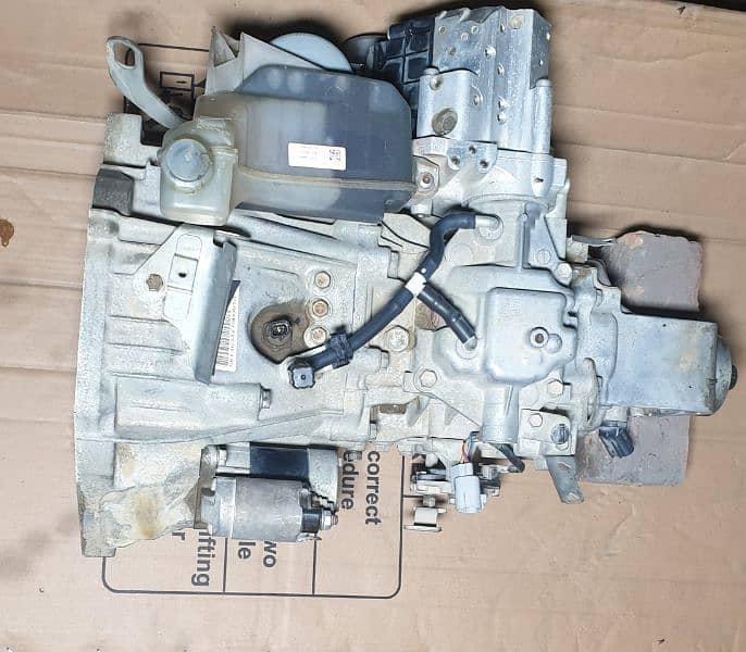 Suzuki every(AMT/ags unit) triptonic complete gear and other parts. 1