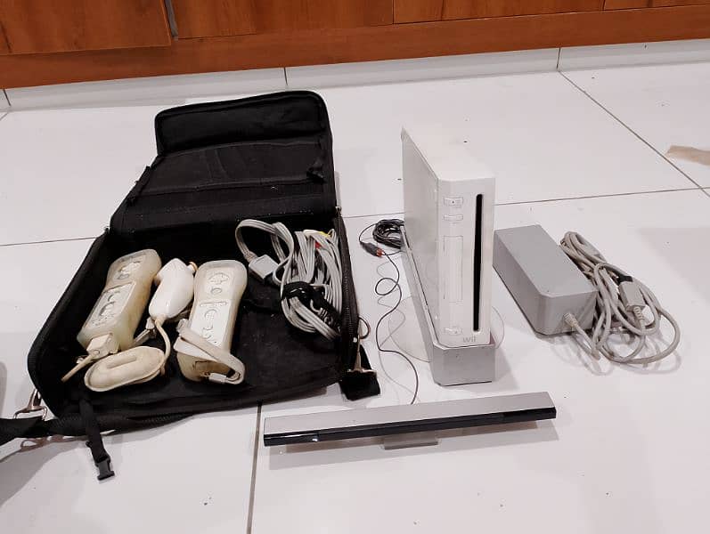 Wii console for sale 3