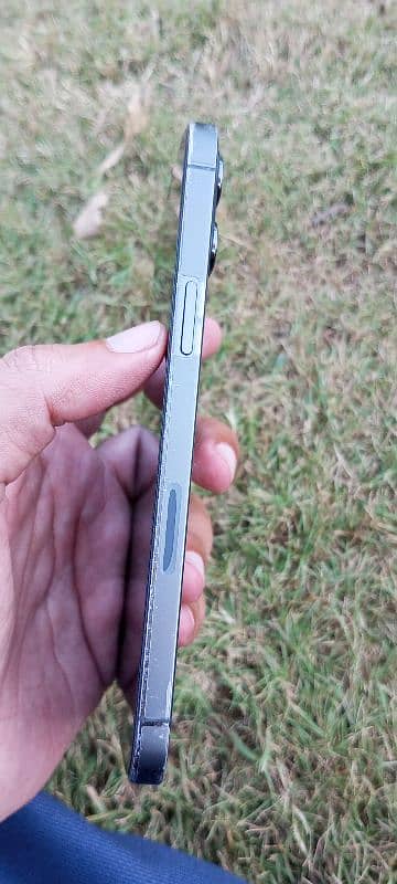 iphone 12 pro max 128 gb grey coler water pack 4