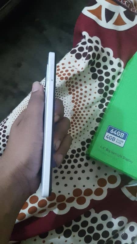 infinix smart 7 4 64 with complete box 0