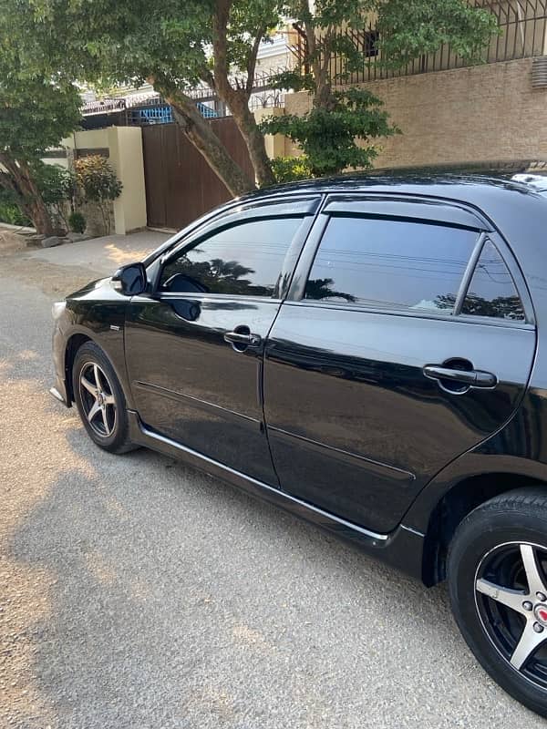 Toyota Corolla GLI 2010 facelift 17