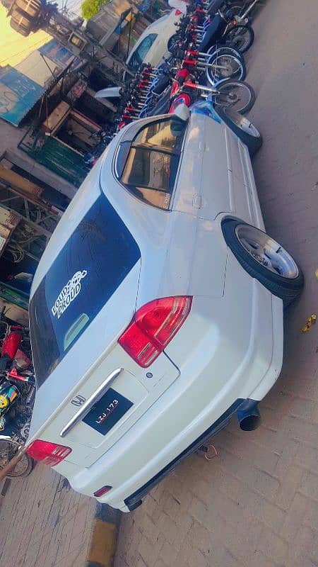 Honda Civic VTi Oriel 2004 1.6 tranform into sports down in 6 sec 100k 3