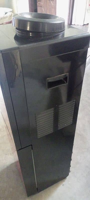 Water Dispenser With Freezer For Sale 1