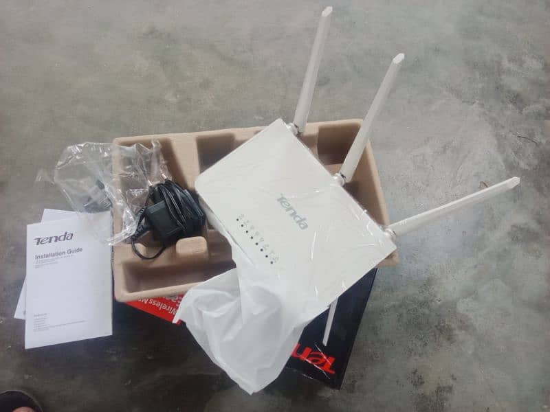 Tenda F3 Router n300 for sale 11